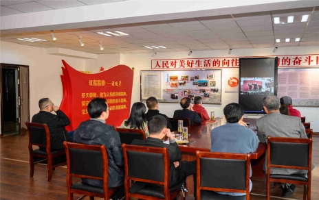 心中的感動(dòng) 化之為行動(dòng)！-- 收看學(xué)習《榜樣5》