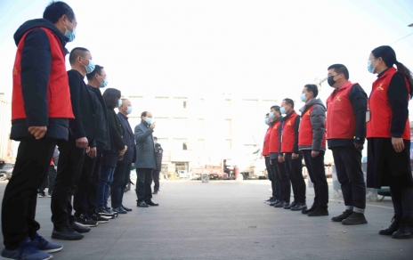 迎霜斗雪保供應，這里的人兒格外勤樸